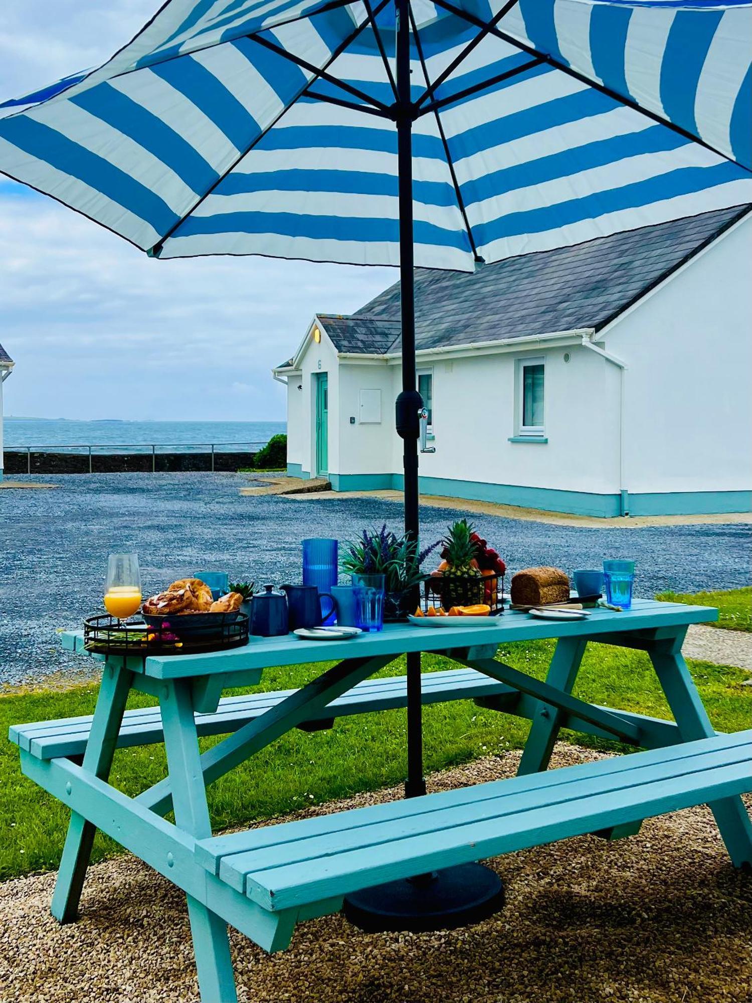 Armada Cottages Spanish Point Extérieur photo