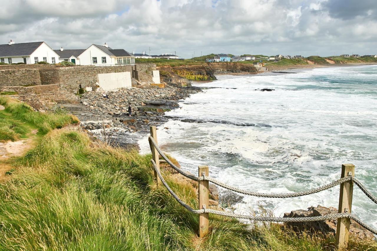 Armada Cottages Spanish Point Extérieur photo